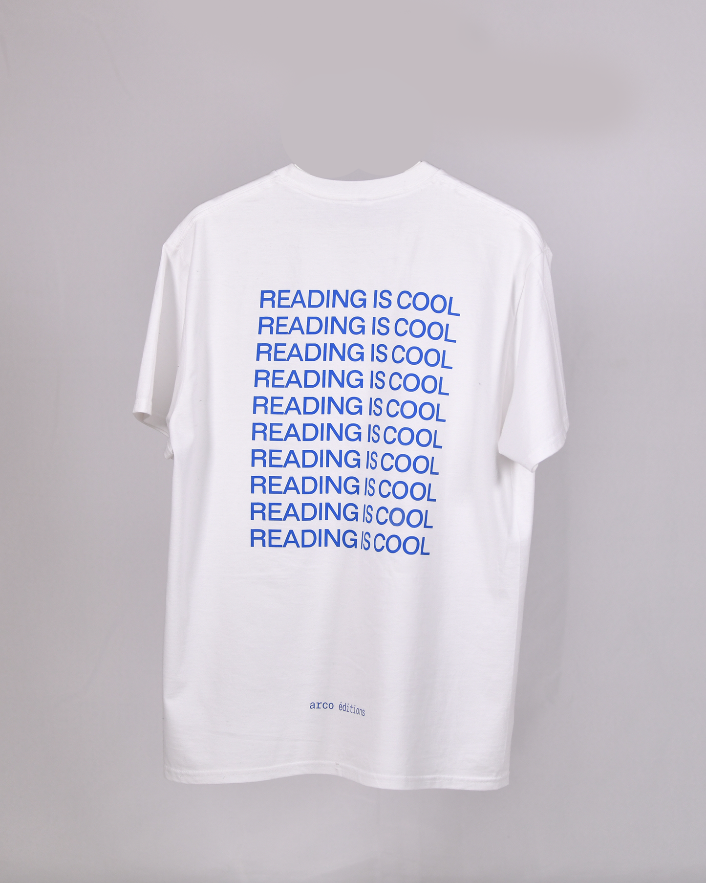 "Reading is cool" — Le T-Shirt